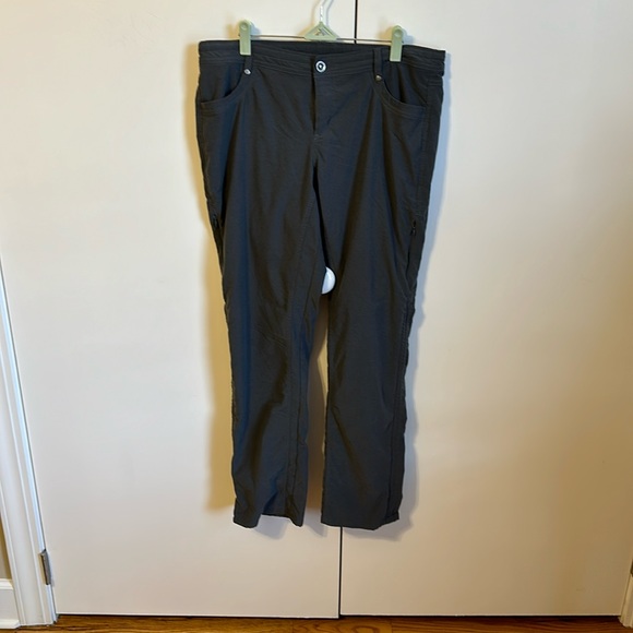 Kuhl 14 Pants Women Trekr Outdoor Hiking Grey Gray Large XL Capri shorts fall - Picture 5 of 8